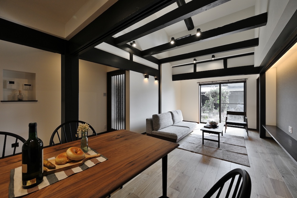 祖母の古民家に魅せられたご夫婦の新しい暮らし