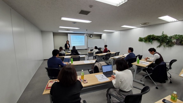 お客様の心を掴む収納のトークポイントを学ぶ【ジャンヌ・ダルクの会】