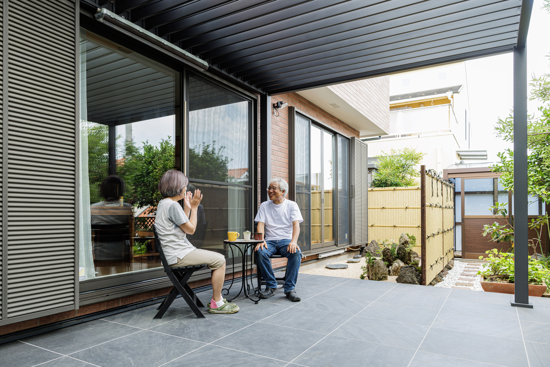 庭先カフェ、二人の特等席