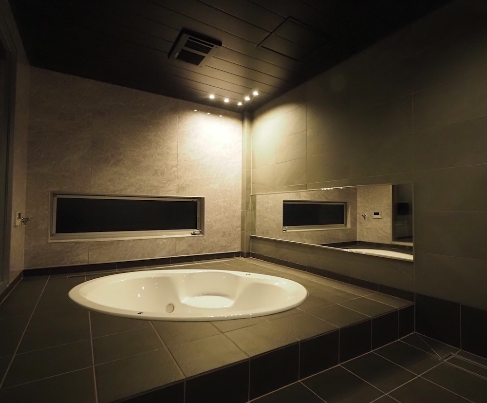 ～誰も想像しなかった6帖の未来～ 和の空間が、究極のバスタイムへと進化